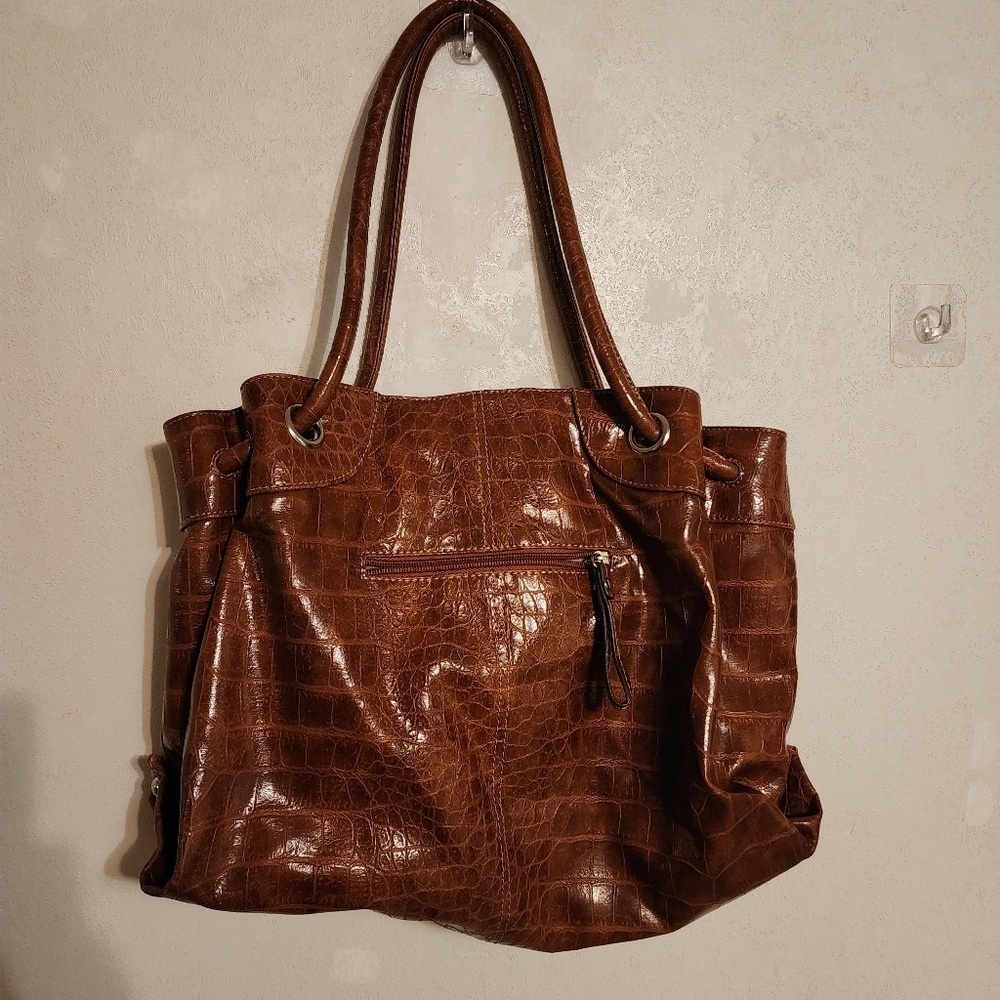 Elle Embossed Brown Vinyl Shoulder Bag - Picture 3 of 13